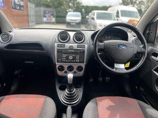 /photos/11353/28bf2134-b193-425e-b67d-a17970b37389_i320x240.jpg