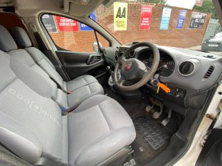 /photos/11353/5d210ce1-b57e-415f-9423-74cdb5258ec5_i320x240.jpg