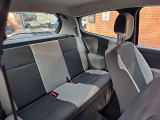 /photos/11353/61540859-1a13-4ee0-9a1f-043113b30dbb_i320x240.jpg
