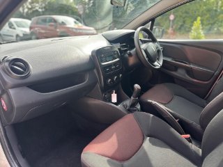 /photos/11353/6484b3fc-ca93-43b1-835e-3e0347ee06a7_i320x240.jpg