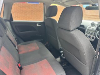 /photos/11353/68b3b90d-7896-477a-ac4a-4bc488b338d7_i320x240.jpg