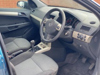 /photos/11353/6be742eb-fb5c-41a4-828d-f15fc07920fc_i320x240.jpg