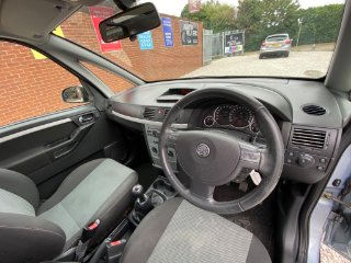 /photos/11353/775b9ca2-b3f1-45ab-b9a5-4a37be2ed251_i320x240.jpg