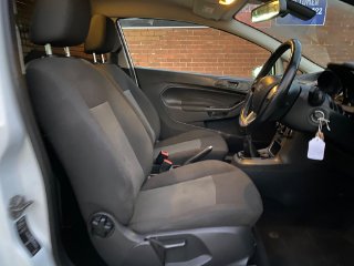/photos/11353/9e82a215-dfe6-49e9-a6bb-03af35bf6513_i320x240.jpg