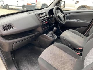 /photos/11353/ba40f7ef-7149-4c75-96ae-70c3852b410d_i320x240.jpg
