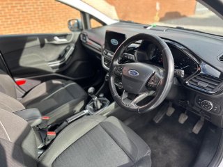 /photos/11353/c080d3d6-ce03-4012-9fd9-ef01c33cea19_i320x240.jpg