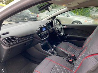/photos/11353/cd6f15b2-00ac-42fd-a044-578b91196c0a_i320x240.jpg