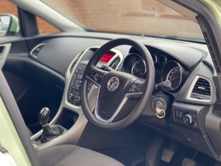 /photos/11353/d41f2bfd-ec32-4ebb-8ca5-1741d99176df_i320x240.jpg
