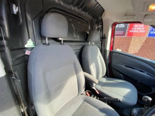 /photos/11353/d8bd0479-6927-4d0c-9146-b3e854944e27_i320x240.jpg