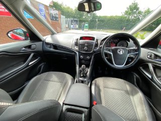 /photos/11353/d9ddf976-1935-4075-87a3-1e7134709091_i320x240.jpg